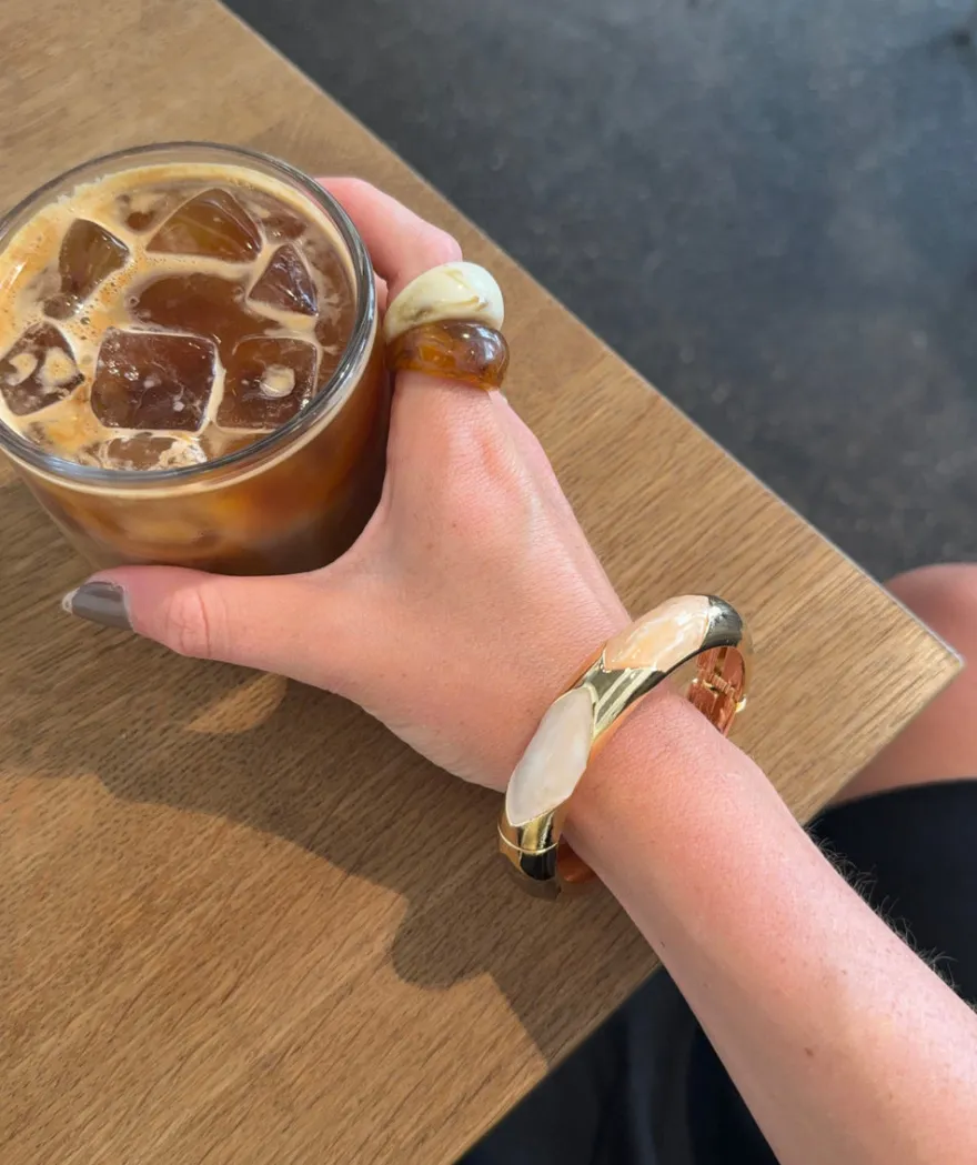 Design By Si Tove armbånd med mønster - Nude/brun/guld Best
