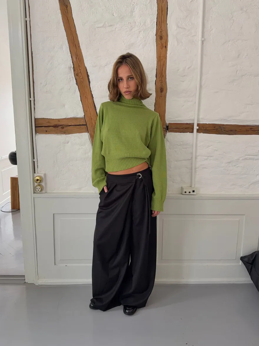 Design By Si Trina suitbukser med spændedetalje - Sort Best