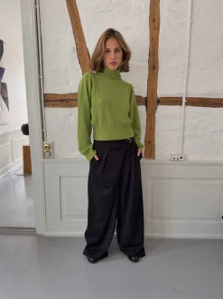 Design By Si Trina suitbukser med spændedetalje - Sort Best