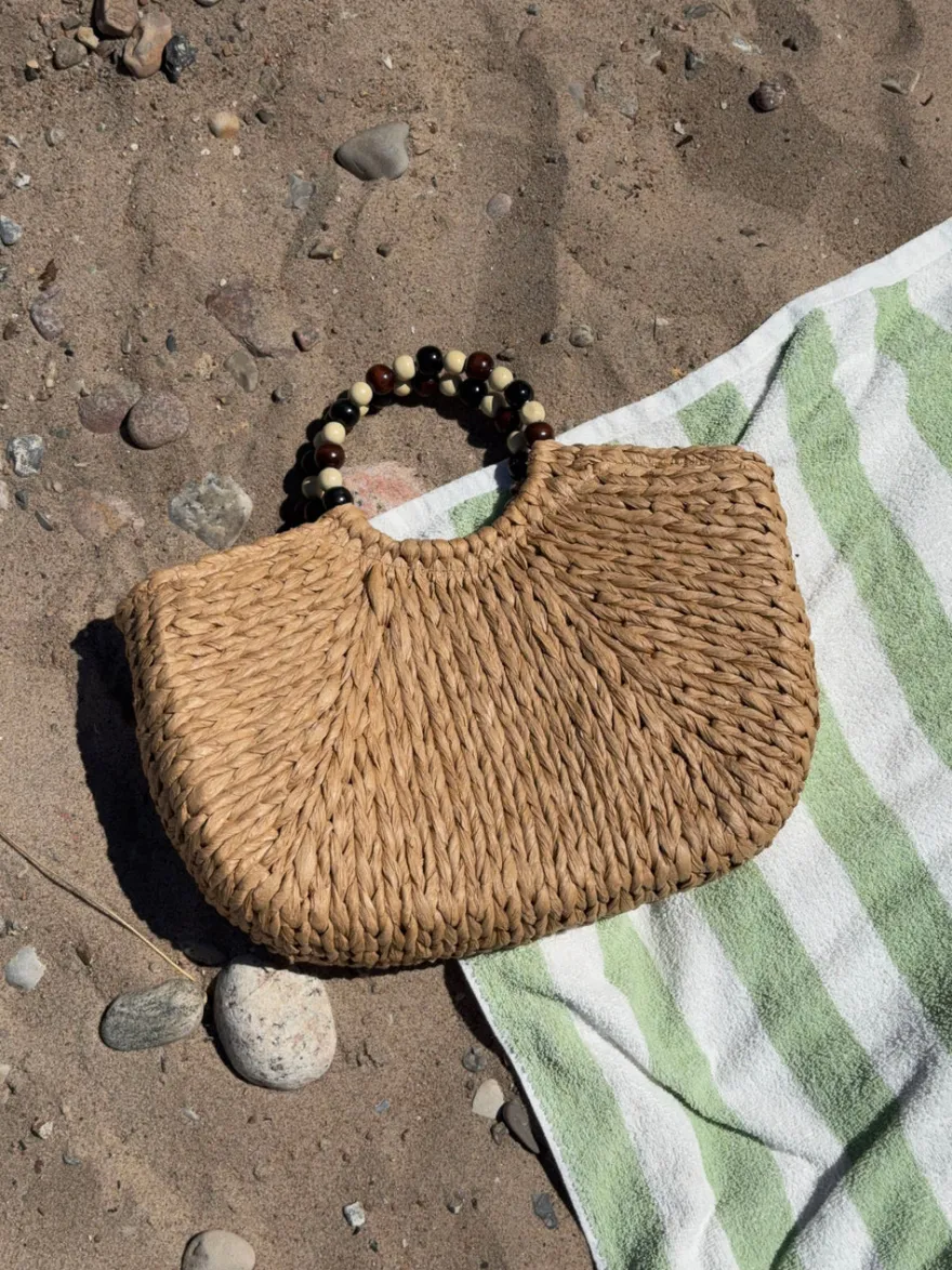 Design By Si Trissino flettet taske med perlehang - Beige/sort Best