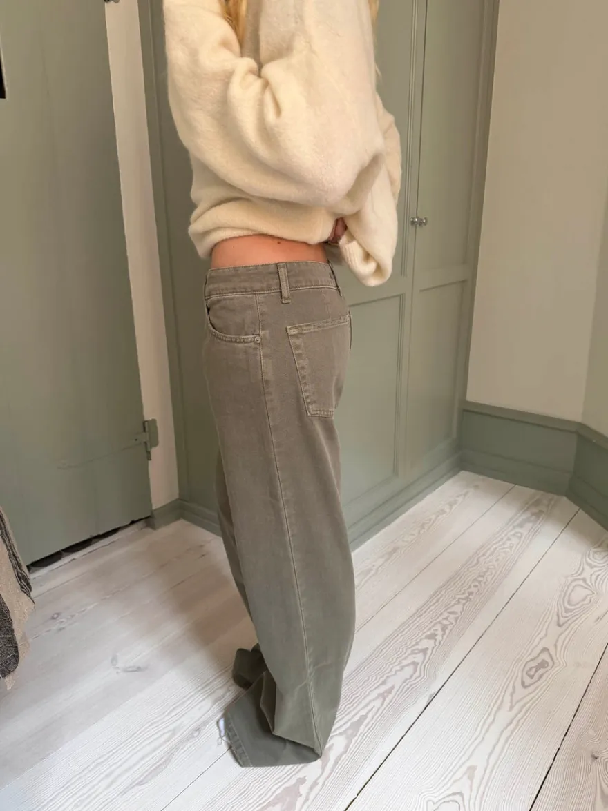 Design By Si Tuva lavtaljede jeans - Sage grøn Discount