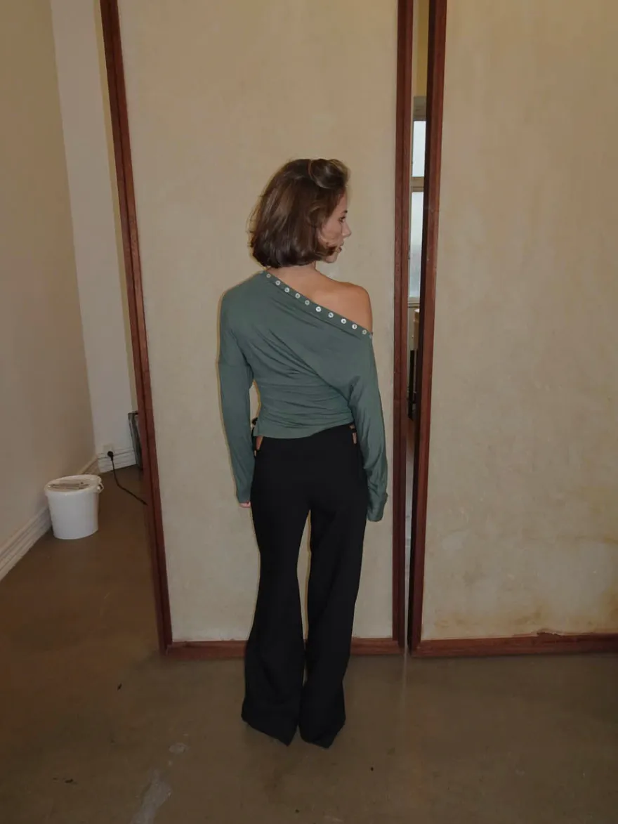 Design By Si Ukana bluse med knapper - Kaki Online