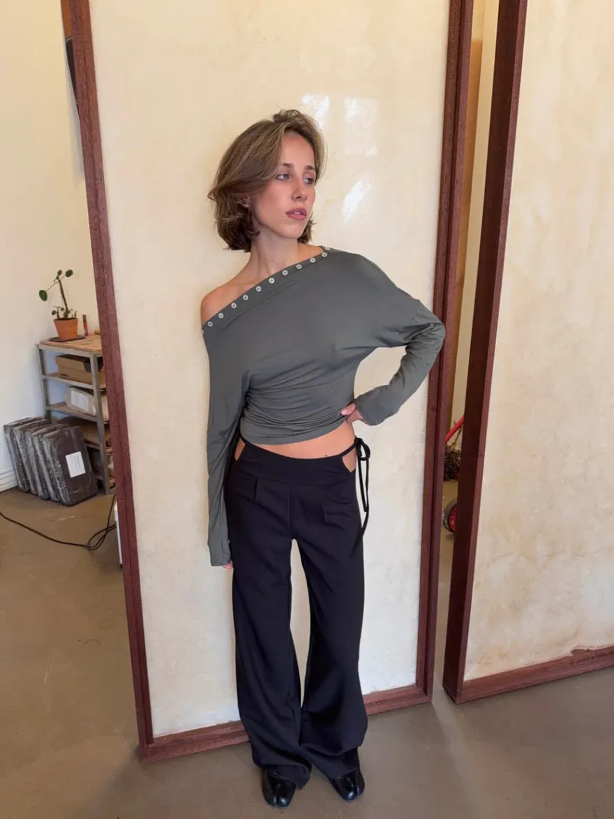 Design By Si Ukana bluse med knapper - Kaki Online