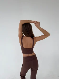 Design By Si Ultimate v-neck top - Espresso New