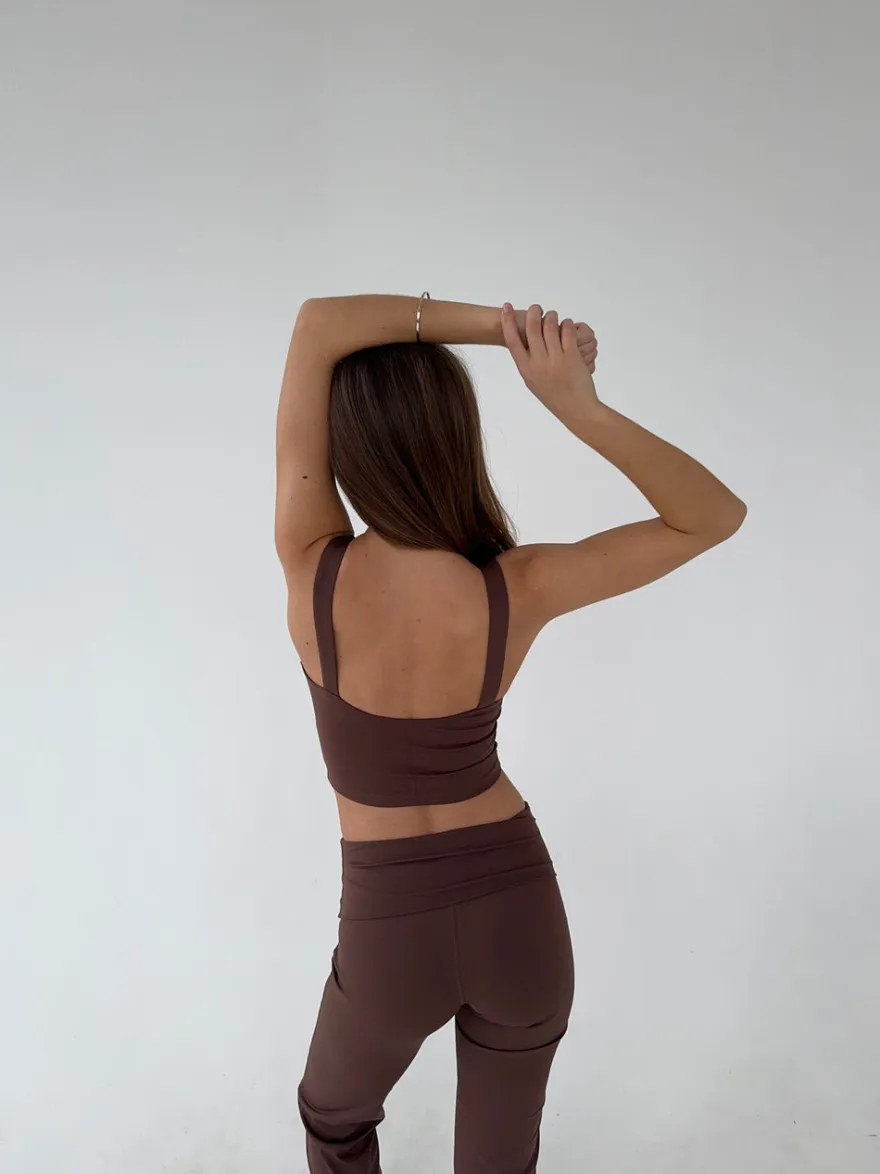 Design By Si Ultimate v-neck top - Espresso New