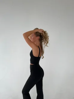 Design By Si Ultimate v-neck top - Jet Black Online