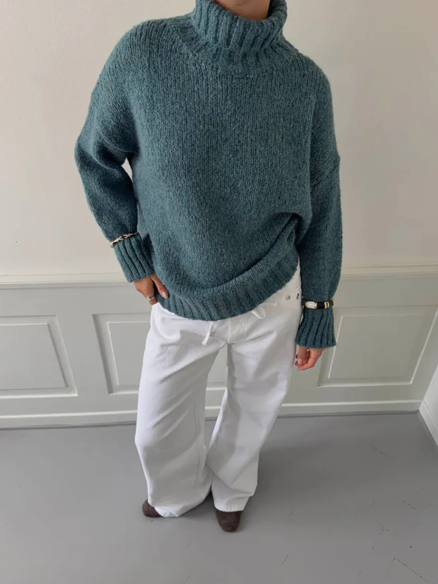 Design By Si Valdamara oversized striktrøje med turtleneck - Blå Best