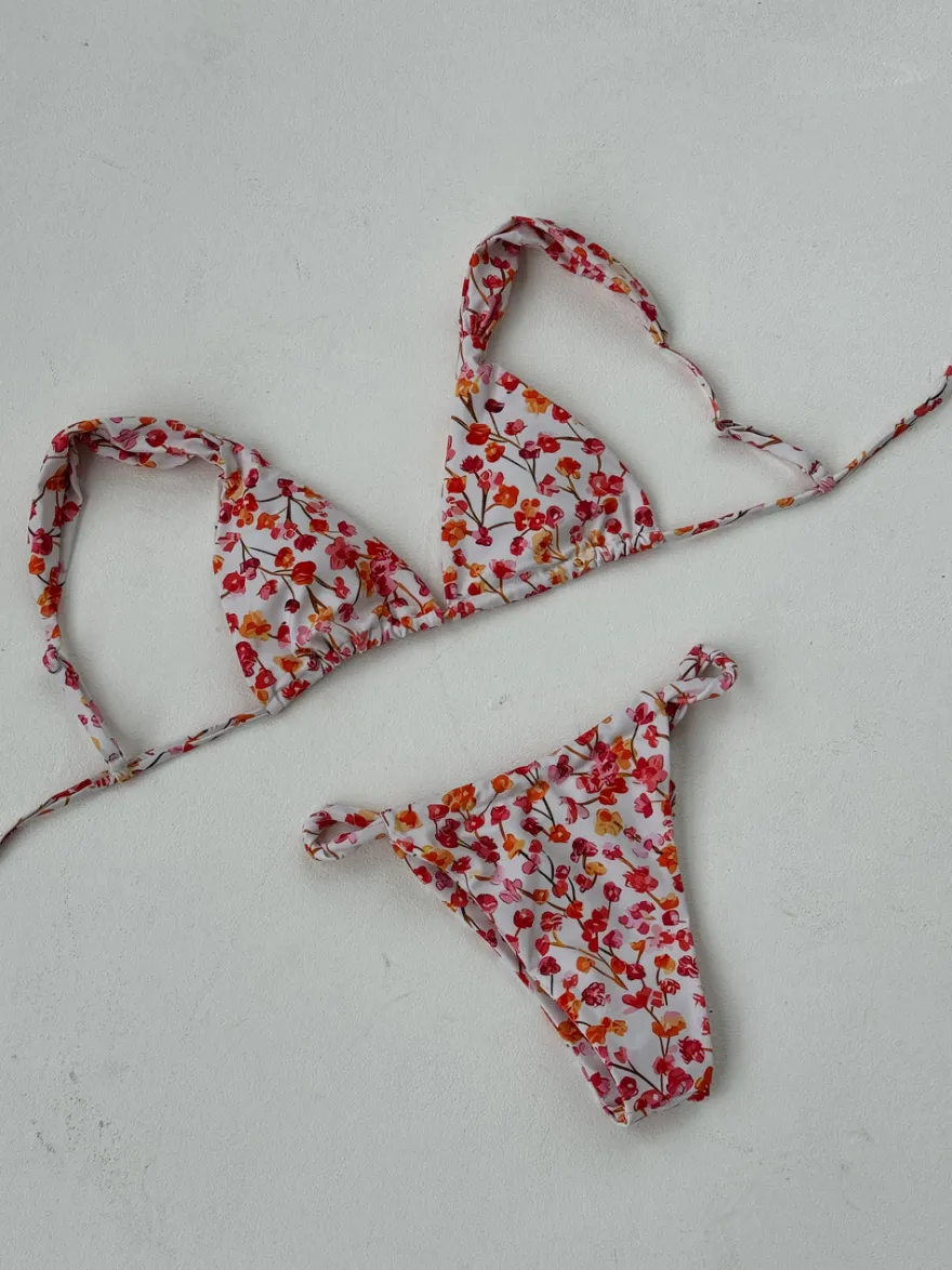 Design By Si Veronica bikini med blomster - Lyserød/hvid New