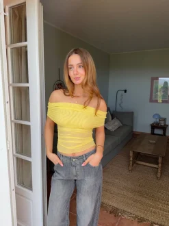 Design By Si Victoire off shoulder top i mesh - Gul Hot