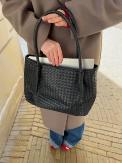 Design By Si Vitoria flettet skuldertaske - Sort