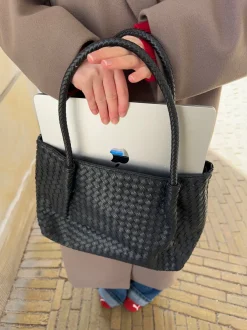 Design By Si Vitoria flettet skuldertaske - Sort